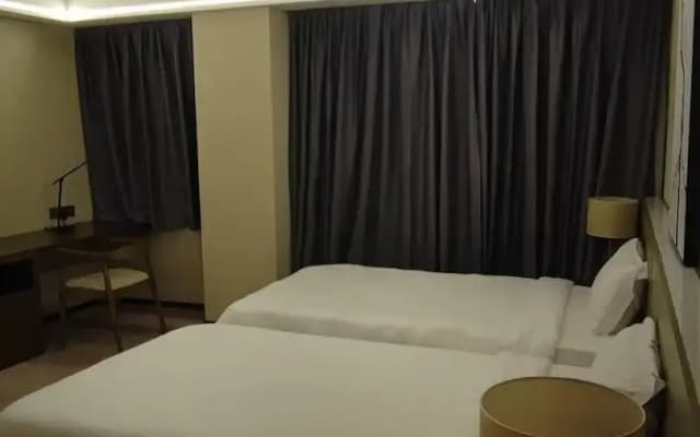 Airport Hotel Muscat - photo 2