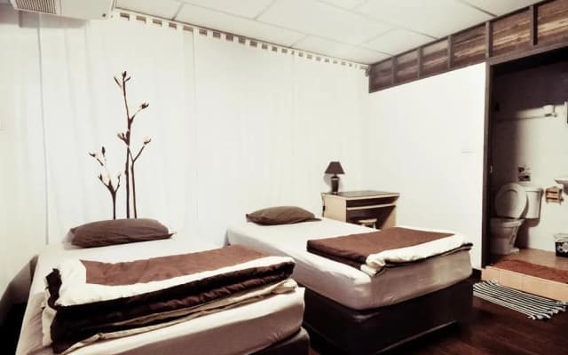 Suk11 Hostel - photo 3