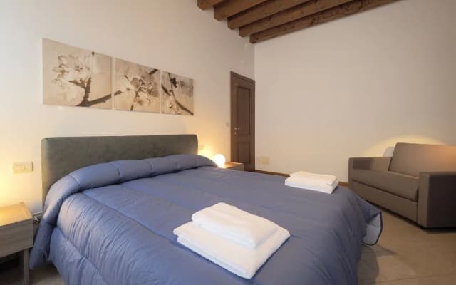 Venice Style Apartments - photo 5