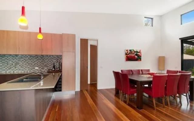 Ellerina Sea Vista Luxury Family Retreat with sauna, pool, amazing water views, walk to beach - photo 5