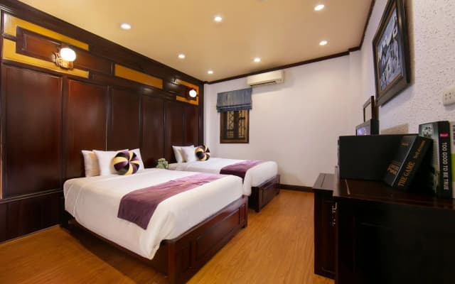 Impressive Boutique Hotel - photo 2