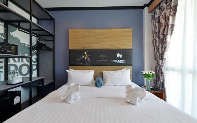 The River Scene Hotel - photo 5
