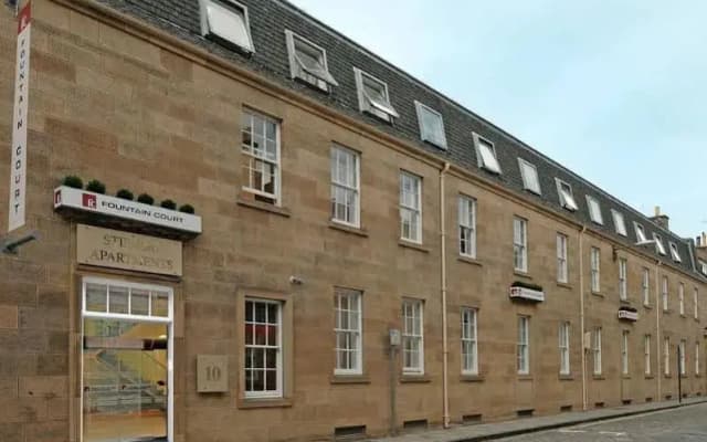 Stewart by Heeton Concept Aparthotel Edinburgh - photo 2