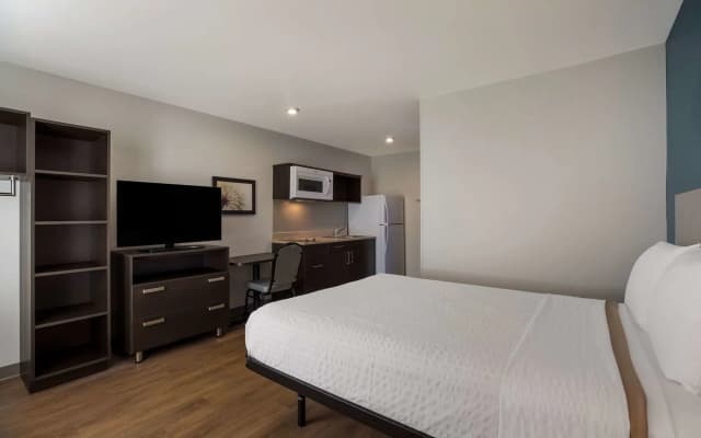 WoodSpring Suites Orlando North - Maitland - photo 3