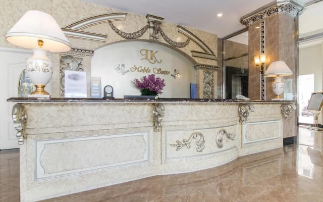 Lk Noble Suite - photo 2
