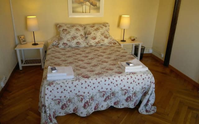 Ally's Guest House Barcelona B&B - photo 4