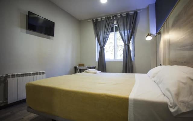 Hostal CC Atocha - photo 4