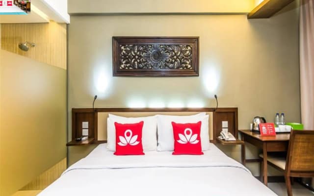 ZEN Rooms Kuta Benesari - photo 2