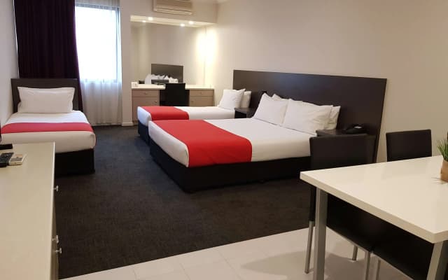 Quality Hotel Manor - photo 5