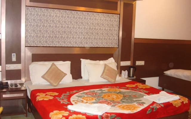 Hotel Rama Deluxe - photo 5