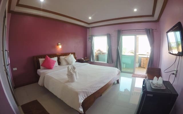Baan Virog Koh Larn - photo 3