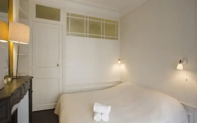 Saint Germain Chic Apartment - photo 2