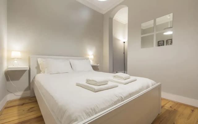 Trendy & Lightful Apartment - photo 3