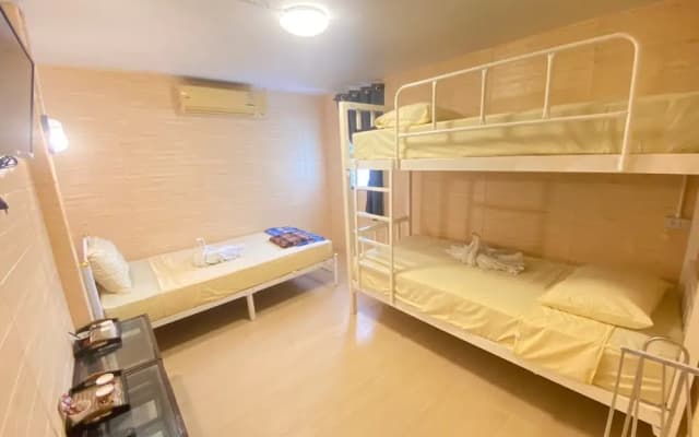 Steve Lady Hostel - photo 3