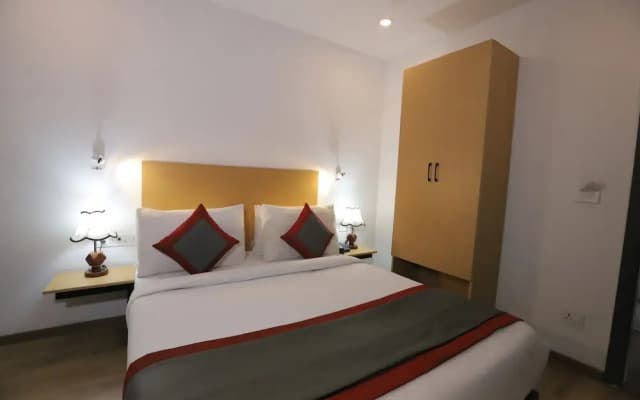 Qotel Hotel La Serene Gagan Vihar - photo 5