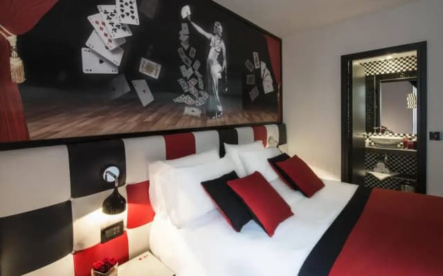Hotel Splendor Elysees - photo 5