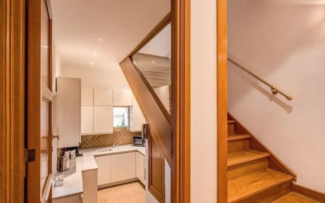 HI Margutta Apartment - photo 2