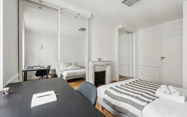 Stylish 3BR Near Tuileries Gardens - photo 5