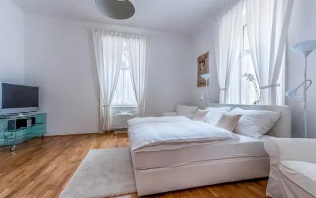 Beautiful Home - Riverside Apartment - photo 4