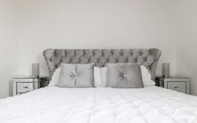 Elegant Flat with Balcony - photo 2