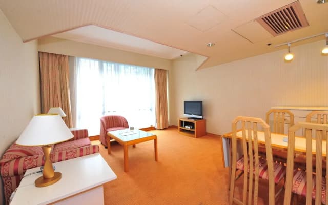Kornhill Apartments - photo 2
