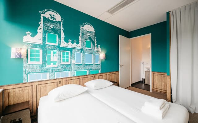 Amsterdam ID Aparthotel - photo 4