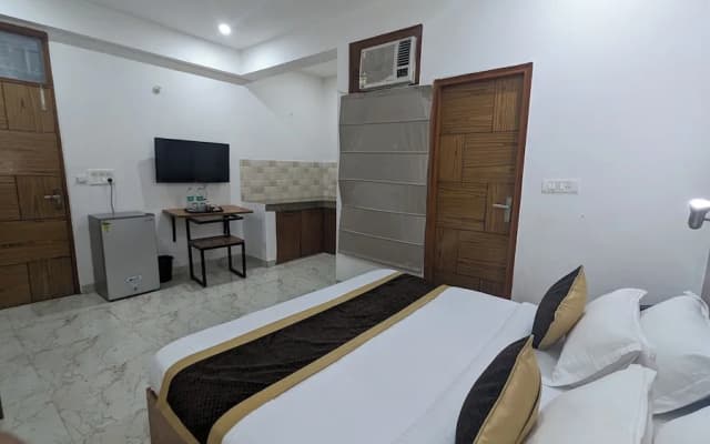 Hotel Prime Chhatarpur - photo 2