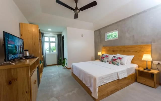 Isla Dhiffushi - photo 4