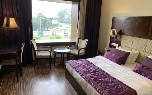 Mohan Vilaas Hotel and Resort - photo 2