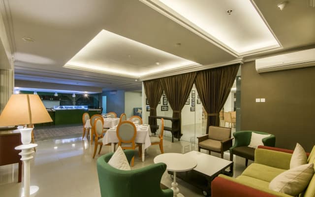 Yan's House Hotel - photo 2