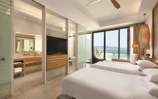 Hyatt Regency Danang Resort and Spa - photo 4