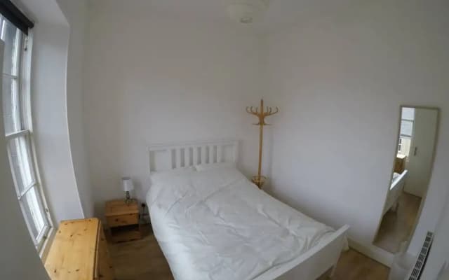 Cosy 2 Bedroom Apartment In City Centre - photo 2