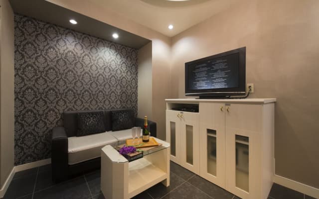 Hotel Linden Oji - photo 5