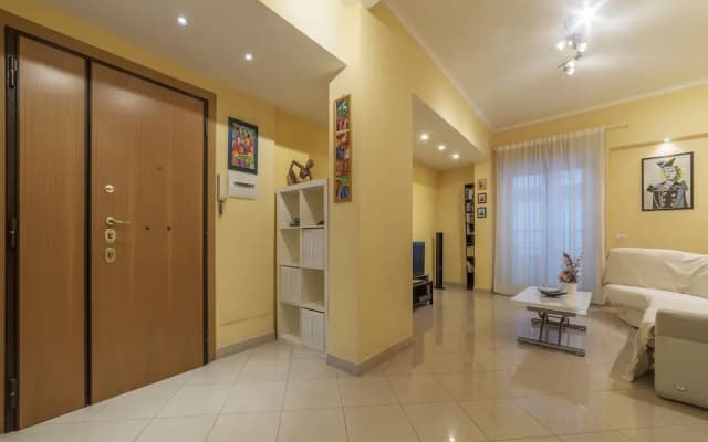 Lovely Flat Marconi District - photo 3