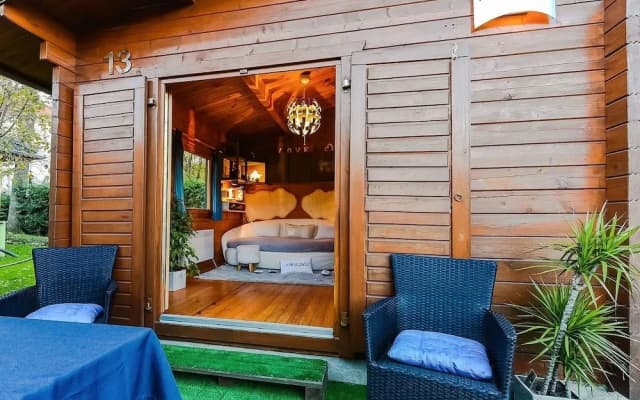 Dreamy Garden Lodge Center Berlin - photo 2