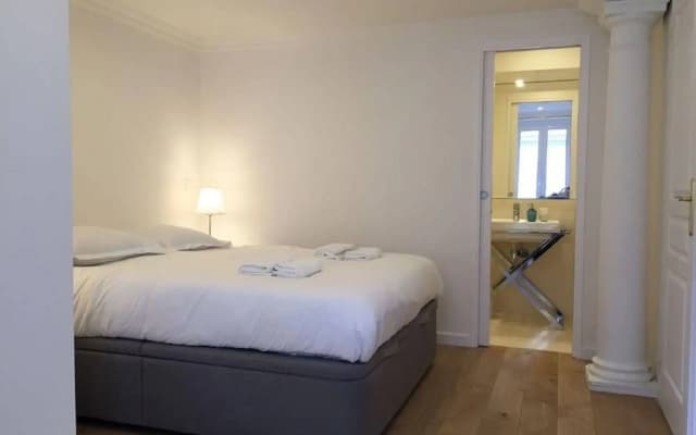 Bellechasse Suite Apartment - photo 2