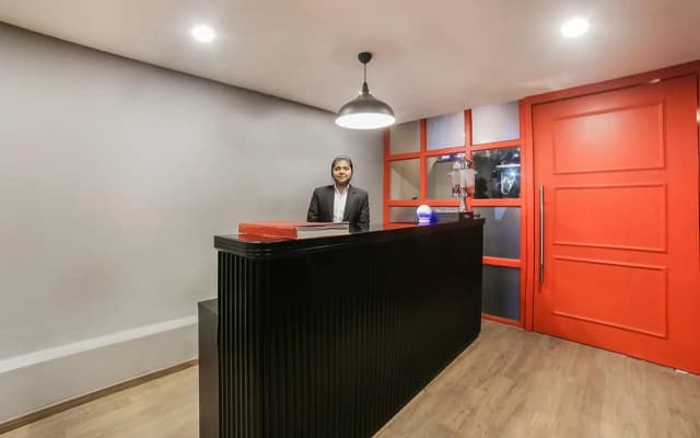 Hotel Pink Saffron - photo 4