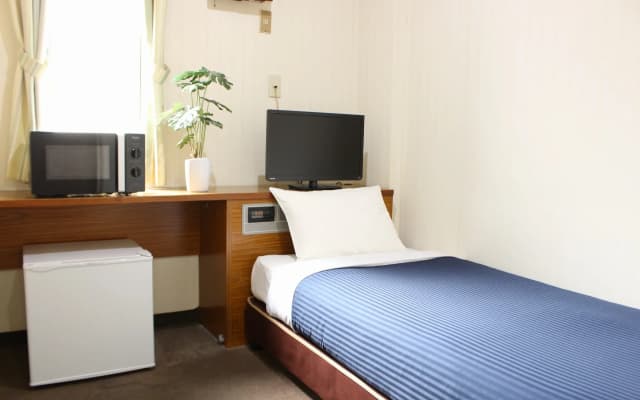 Hotel Livemax BUDGET Omori Ekimae - photo 3