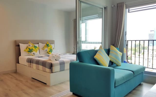 1BR Centric Sea 102 With Infinity Pool - photo 4