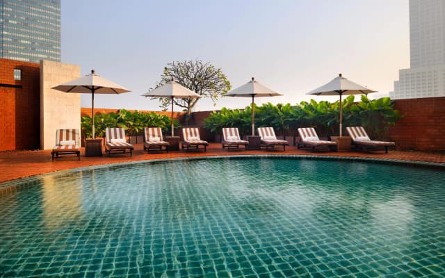 Tower Club at lebua Hotel - photo 4