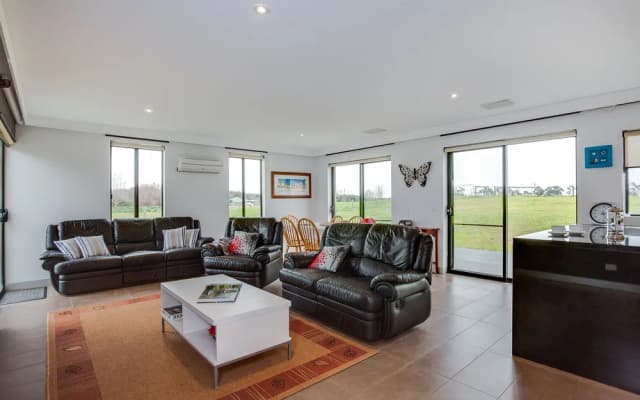 Truemans Cottages - photo 2