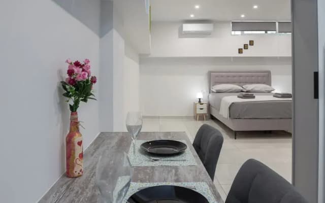 Fresh Studio in Pagrati Athens - photo 4