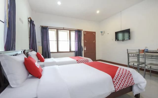 OYO 75373 Chamil House - photo 3