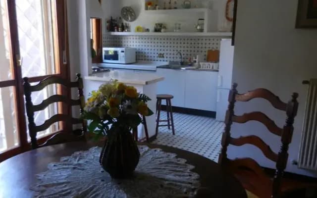 Lucy's Holiday House - photo 3