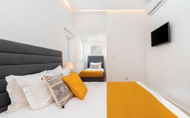 Combro Luxury Apartment - photo 5