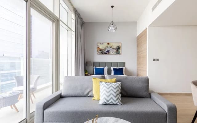 Refined Studio Apartment in Dubai Marina - photo 4