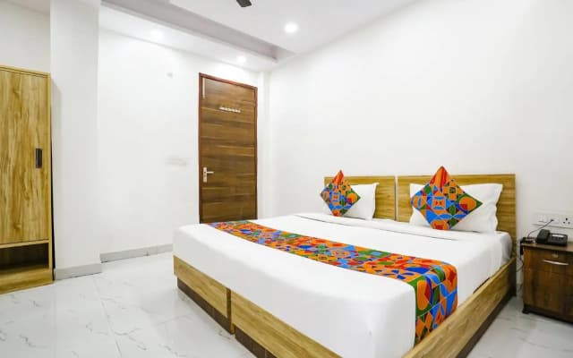 Fabhotel Silver Crown - photo 5