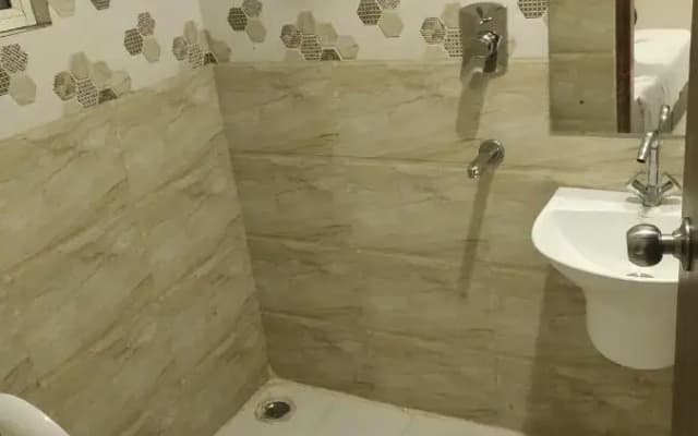 Hotel Welcome Stay - photo 4
