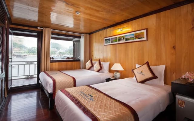 Garden Bay Luxury Cruise - photo 3