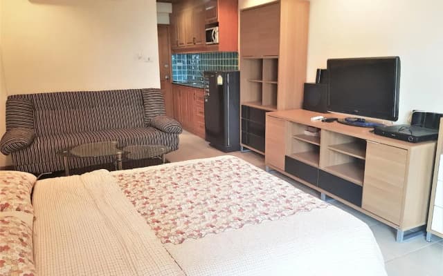 Jomtien Beach Condominium - photo 3
